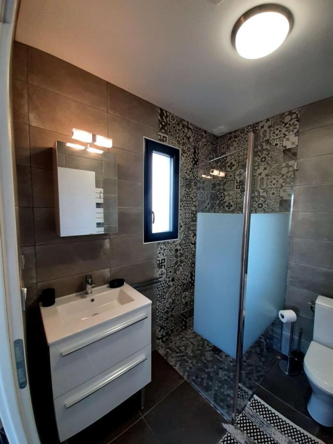 Un Sejour Romantique En Couple Avec Jacuzzi Prive Chromotherapie Jardin Maison Privee Ychoux Exterior photo